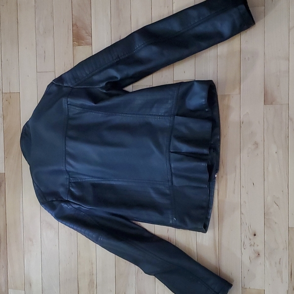 Jacket - Picture 2 of 4